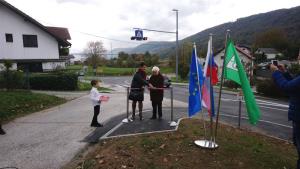 Otvoritev pločnika in javne razsvetljave na Štrekljevcu 4